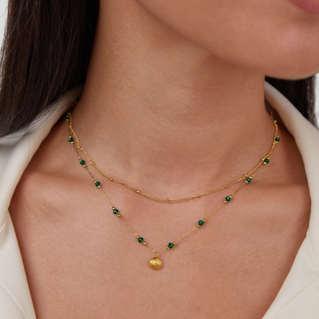 Nerissa Goudkleurige schelp- en groene kralenketting