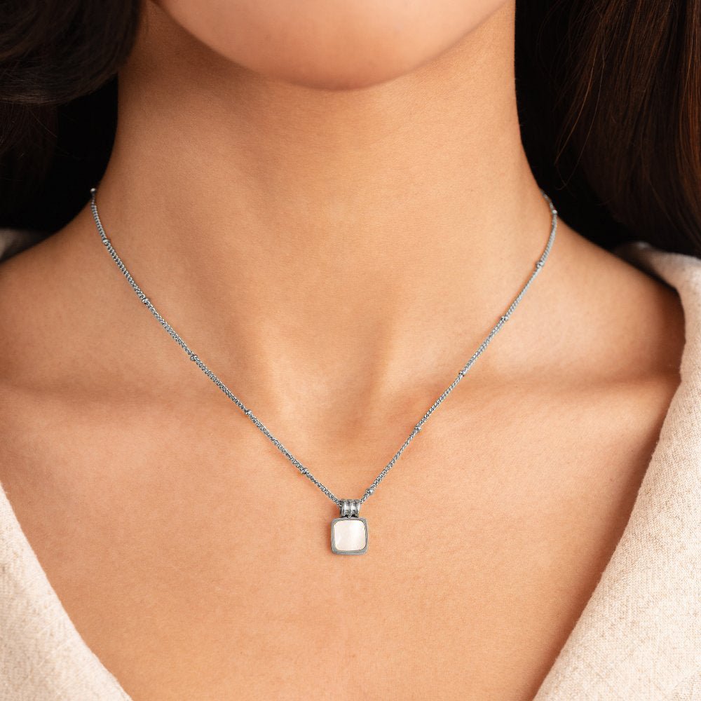 Zilveren Lucia Witte Schelp Hanger Ketting