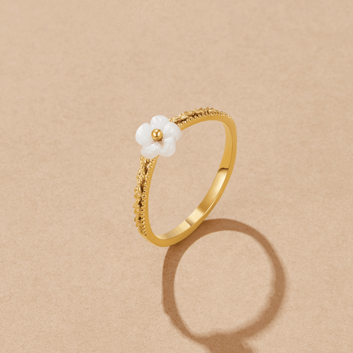 Witte Bloemblad Schelp Ring